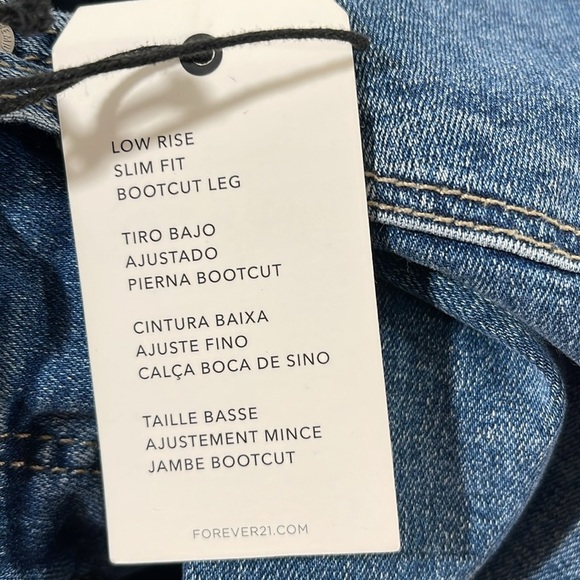 FOREVER 21 PREMIUM Low Rise Slim Fit Bootcut Leg Denim Jeans Size 30 NEW - Picture 12 of 12